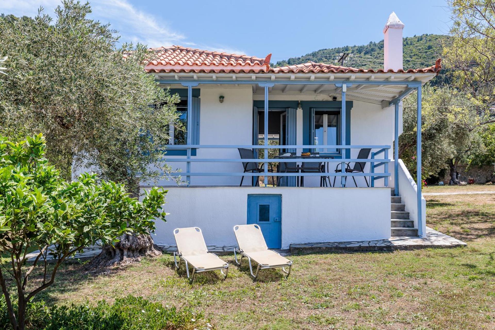 Anesis Apartment 2 Fireplace Skopelos Town Exterior photo