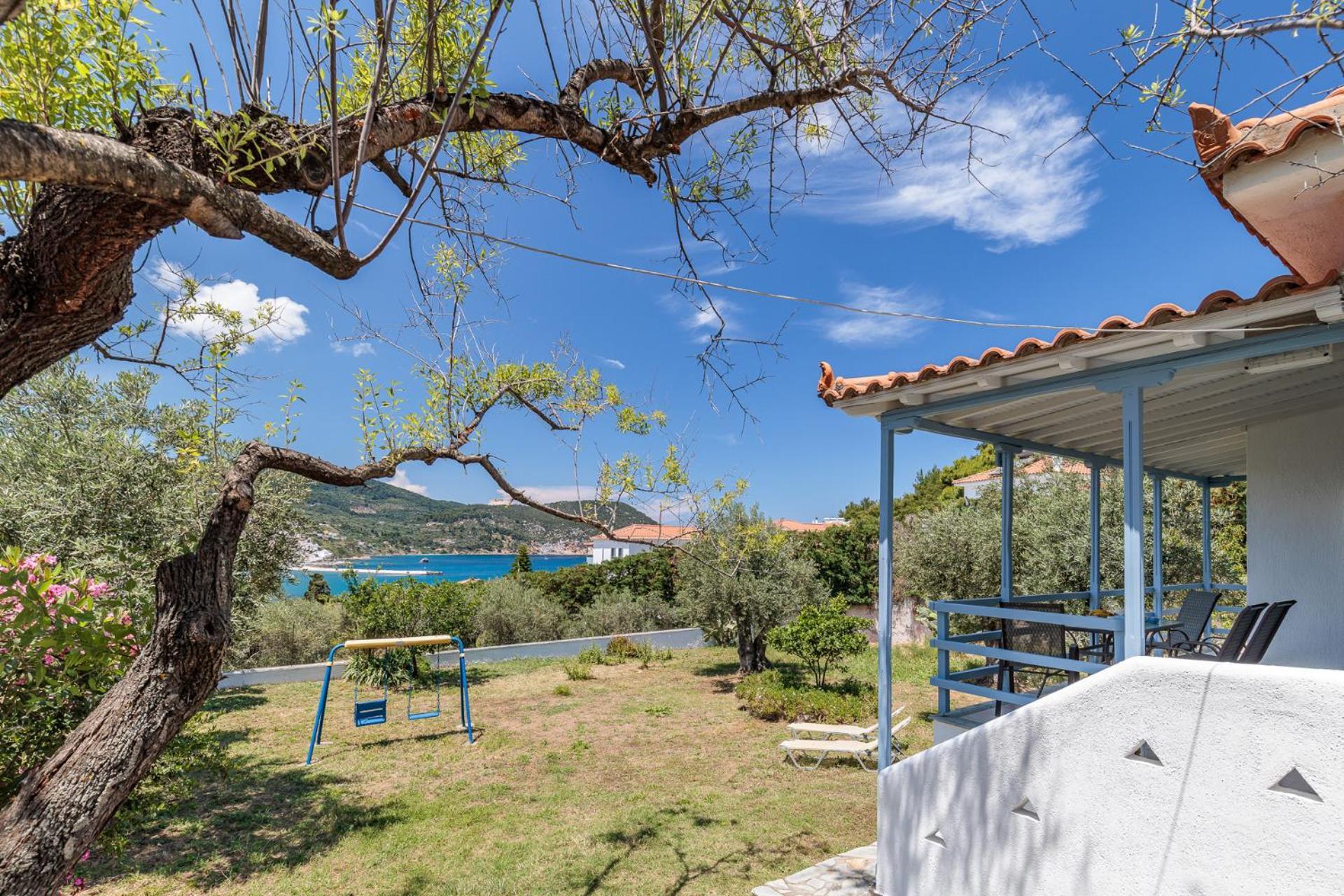 Anesis Apartment 2 Fireplace Skopelos Town Exterior photo